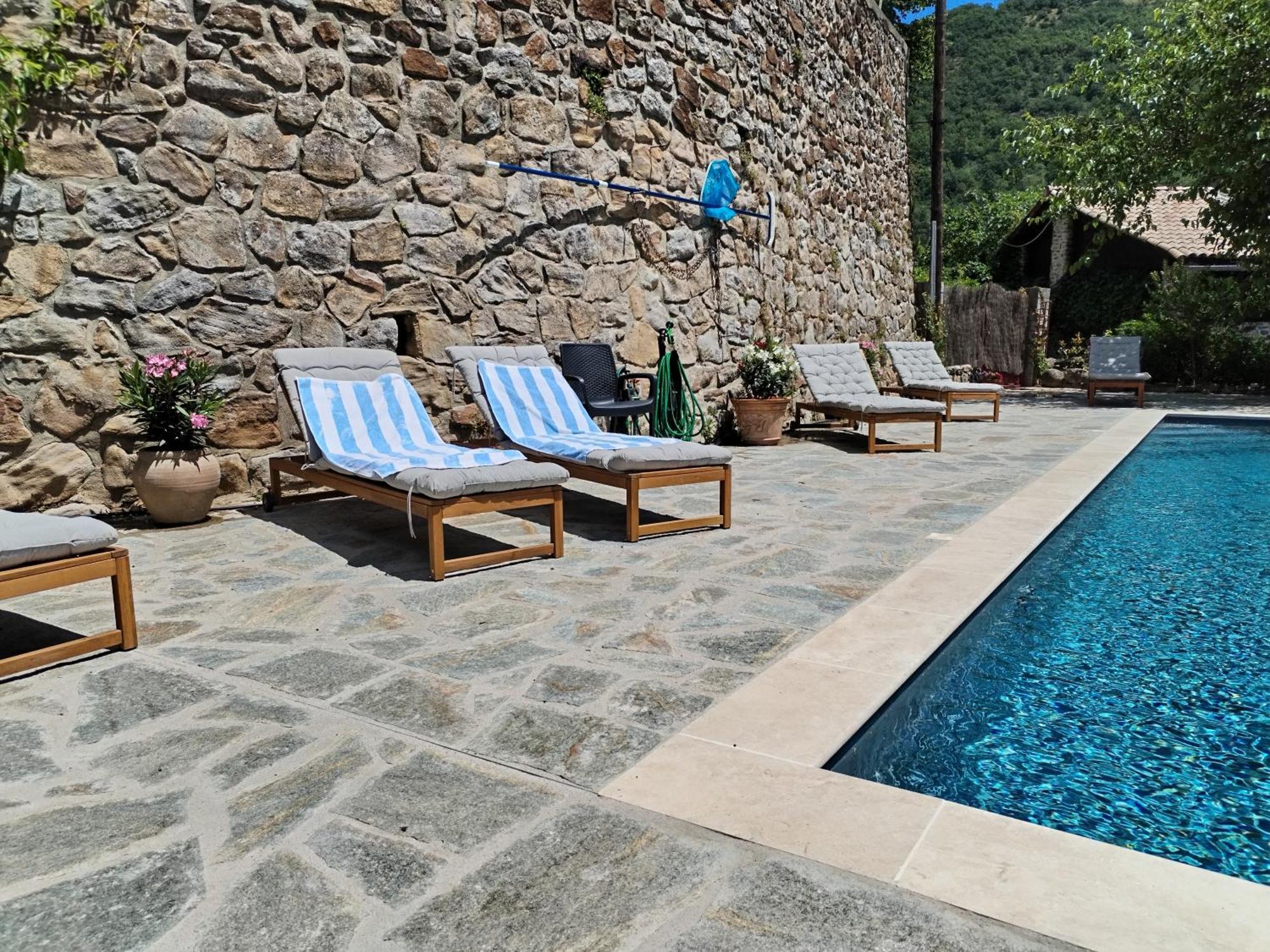 Mes Maisons Gardoises, Two Gites Sleeping 13 With Two Private Pools, Kids Room, Laundry, Disco, Free Wifi, Linen And Dog'S Are Welcome Gagnières Extérieur photo